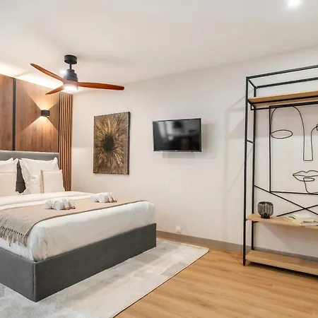 Montparnasse Apartment *