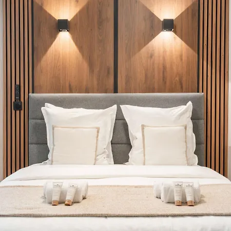 Montparnasse Apartment